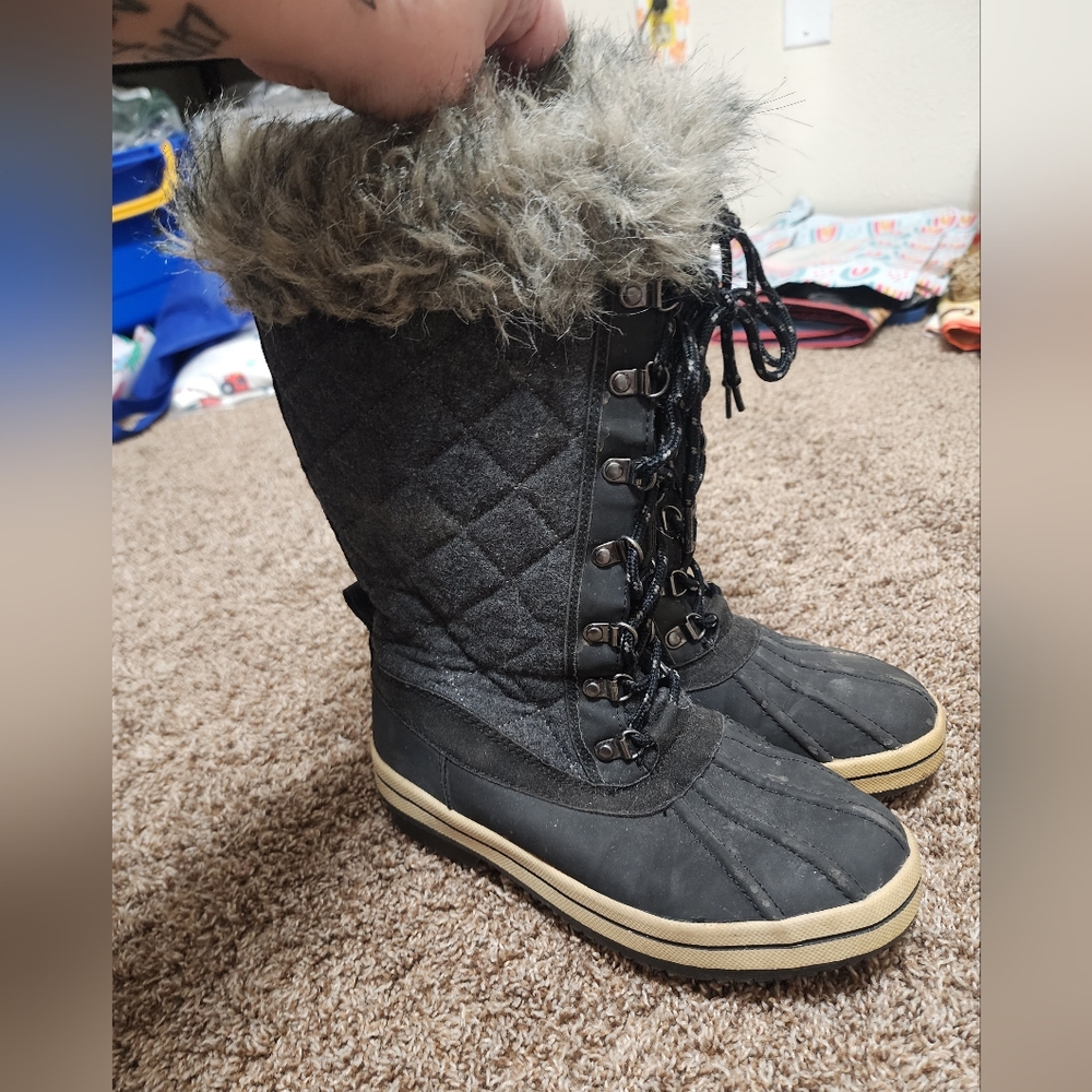 Kohl's Charcoal Quilted Winter Boots